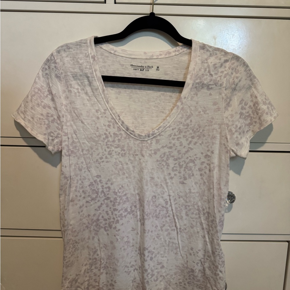 Abercrombie & Fitch Leopard Print Short Sleeve Tee